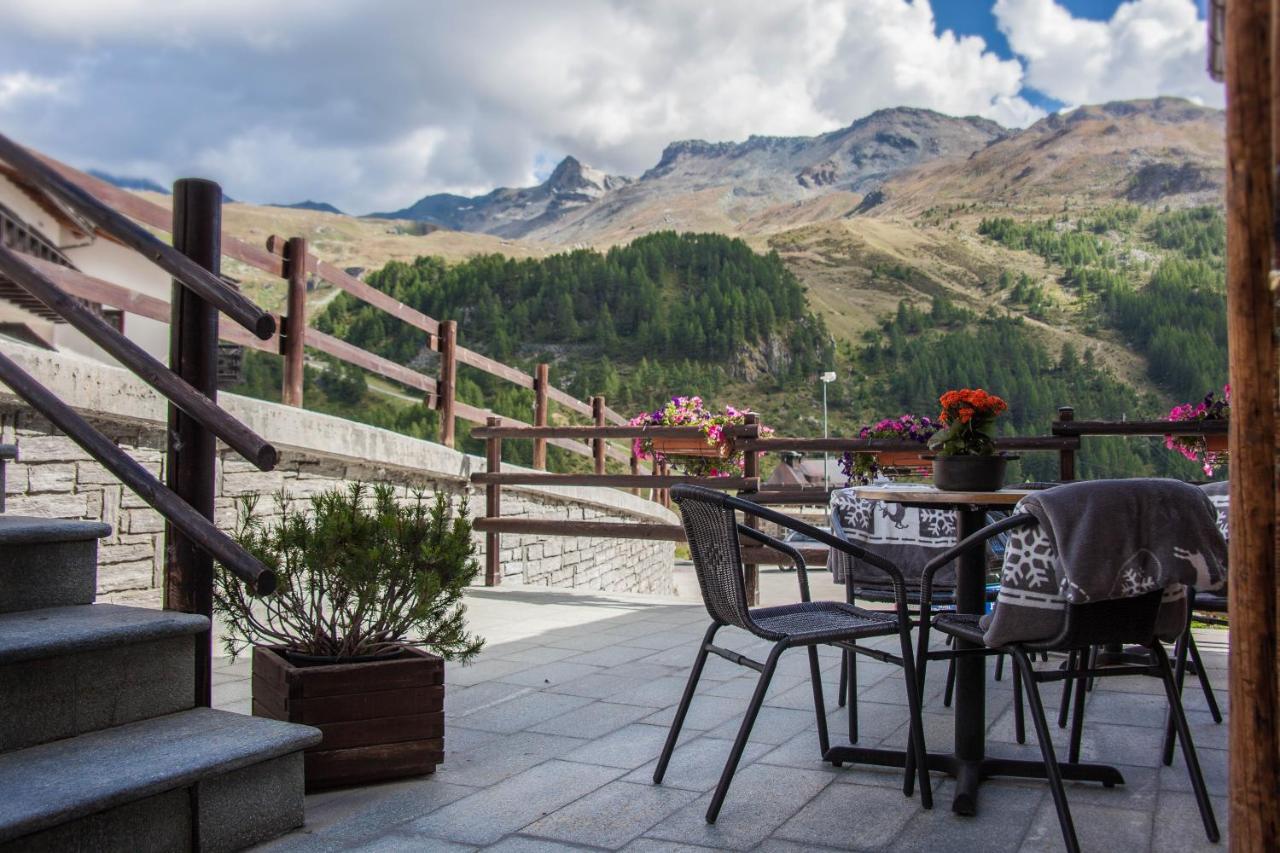Hotel Meublé Furggen Breuil-Cervinia Exterior foto